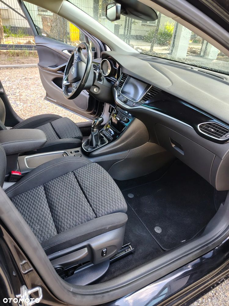 Opel Astra 1.6 D (CDTI) Start/Stop Dynamic - 19