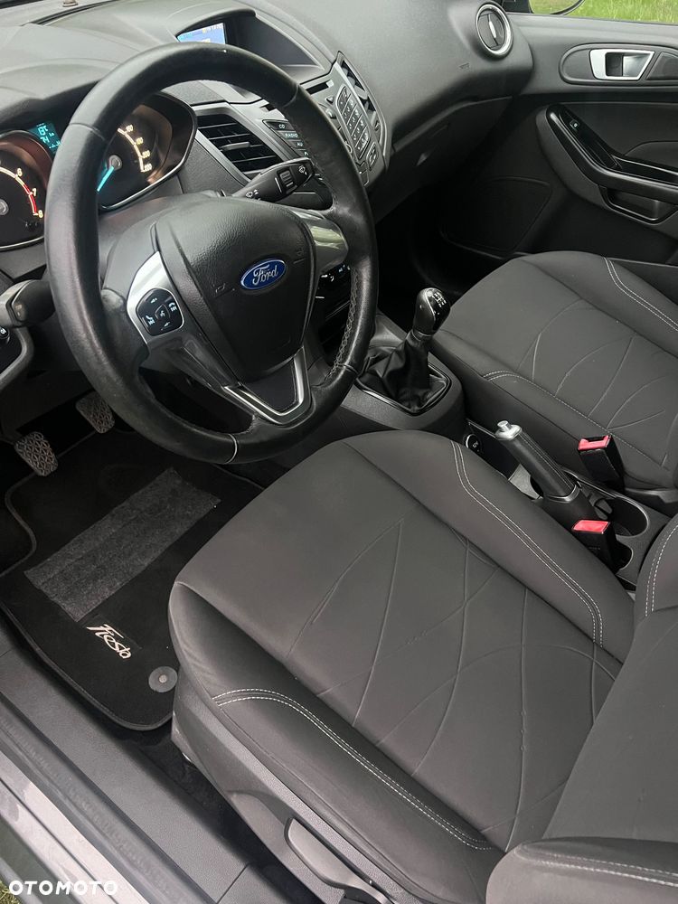 Ford Fiesta 1.0 Celebration - 5