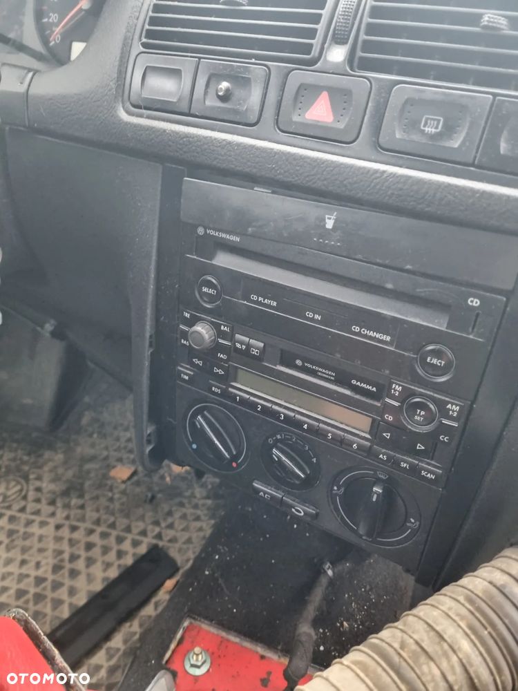 VW golf IV mk4 hb 1.4 16v LP3G skrzynia DUW na części - 7