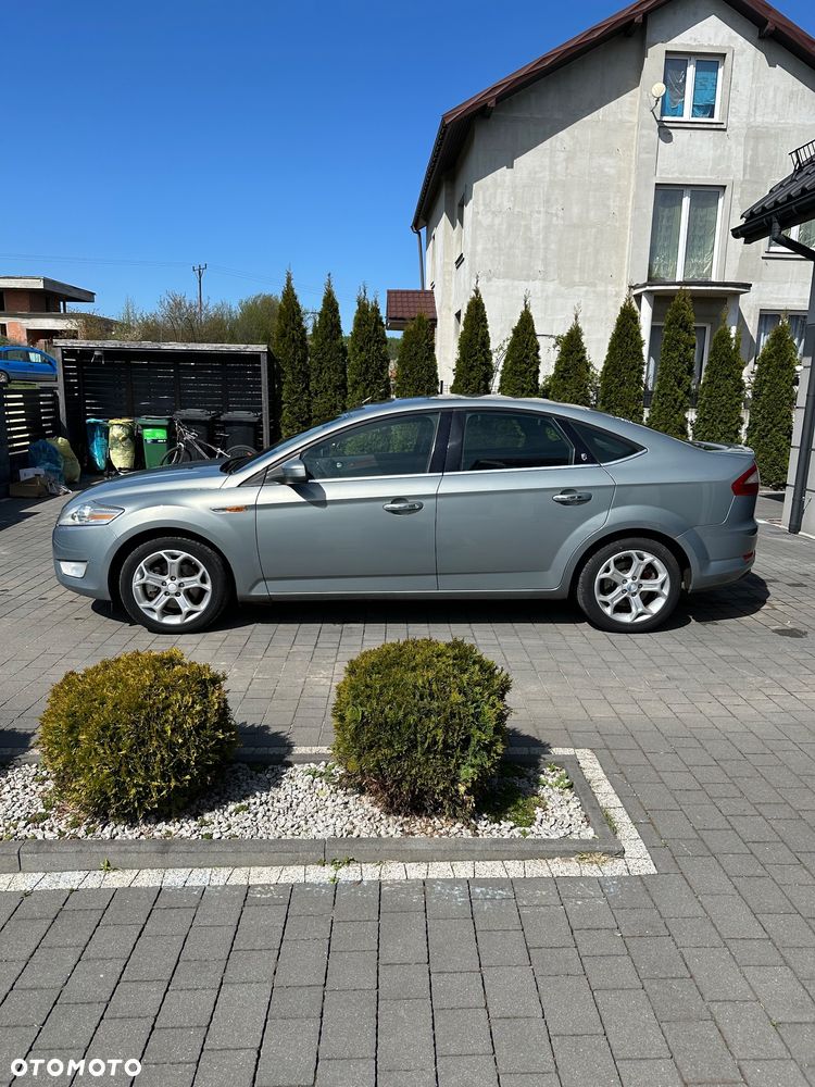 Ford Mondeo 2.0 Ghia X - 2