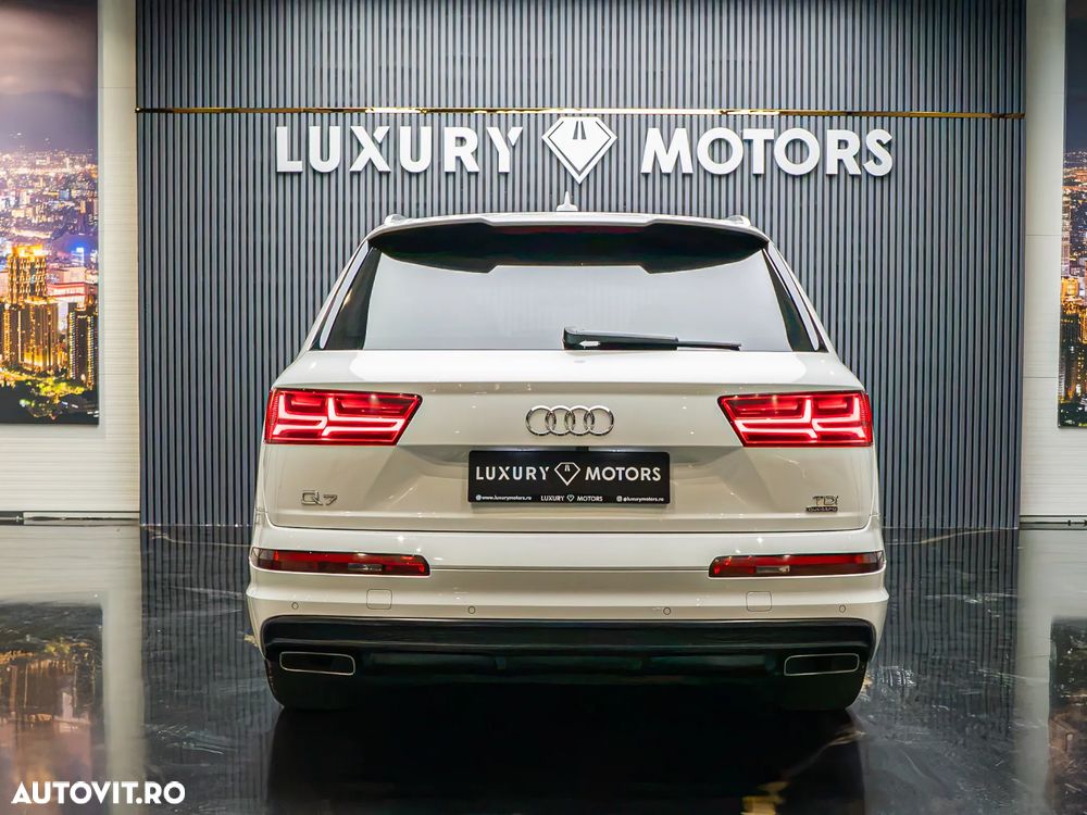 Audi Q7 - 10