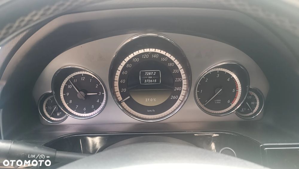 Mercedes-Benz Klasa E 220 CDI DPF BlueEFFICIENCY Elegance - 10