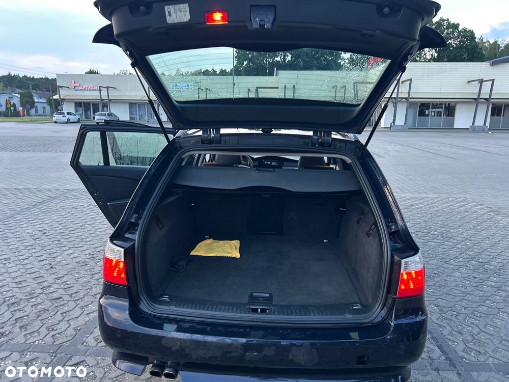 BMW Seria 5 525d - 18
