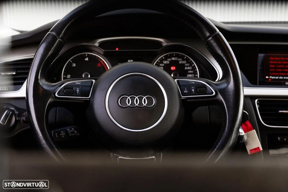 Audi A4 2.0 TDI Business Line S-line - 12