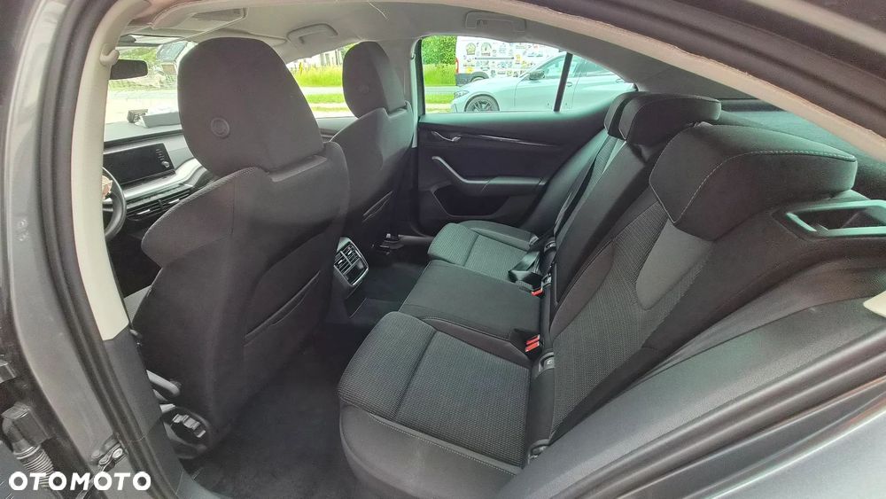 Skoda Octavia 1.5 TSI mHEV Selection DSG - 17