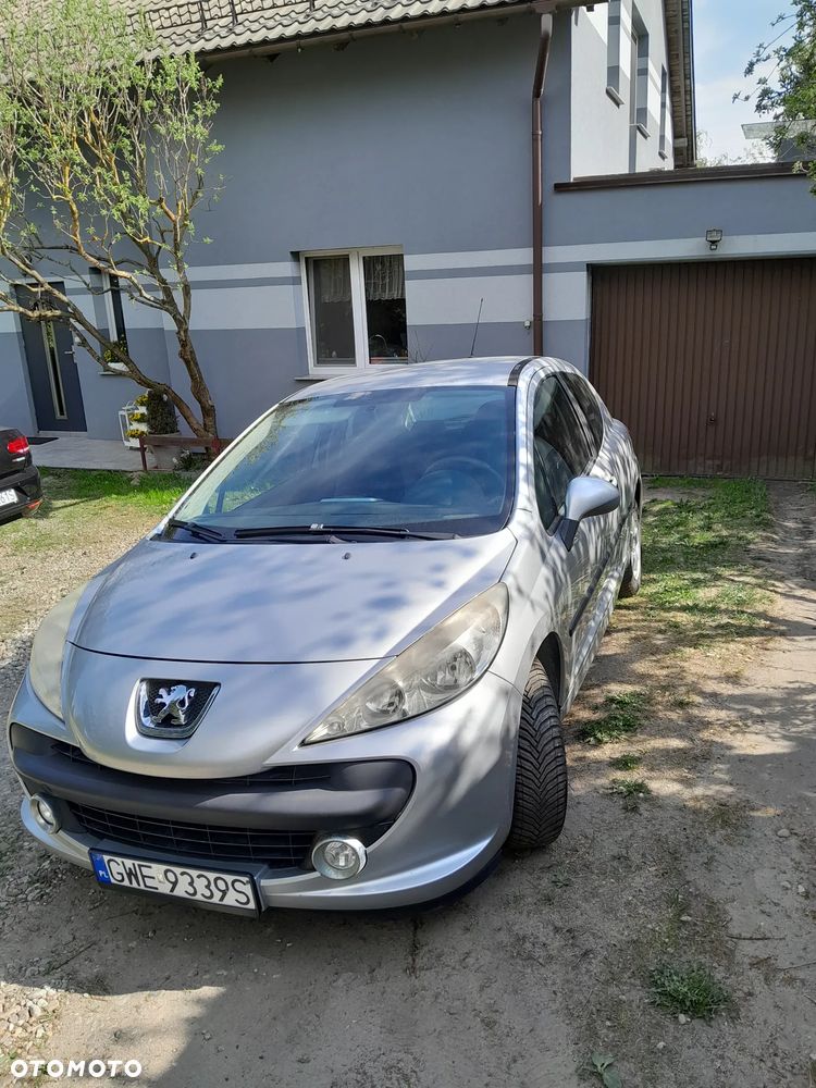 Peugeot 207 1.4 16V Trendy - 1