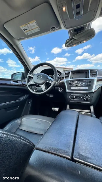 Mercedes-Benz ML 350 BlueTec 4-Matic - 13