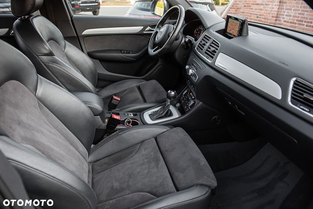 Audi Q3 2.0 TFSI Quattro S tronic sport - 33