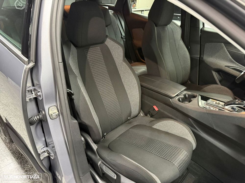 Peugeot 3008 1.5 BlueHDi Allure EAT8 - 11