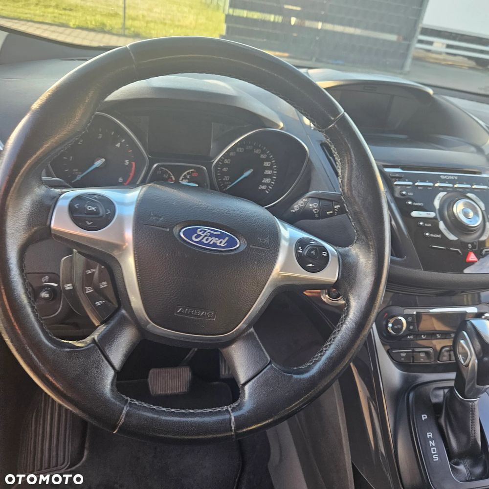 Ford Kuga 2.0 TDCi 4WD Titanium - 36