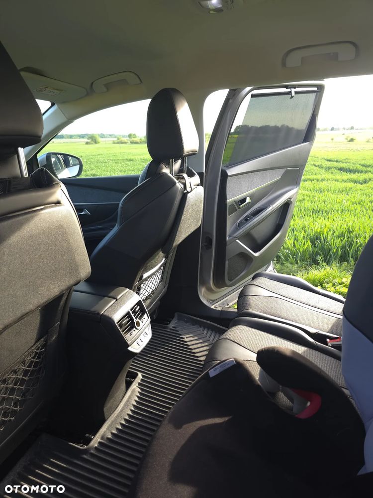 Peugeot 5008 BlueHDi 130 EAT8 Allure - 12