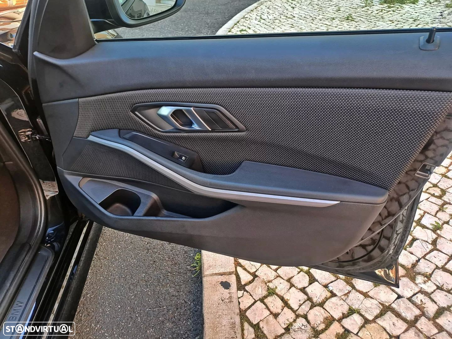 BMW 320 d Auto - 23