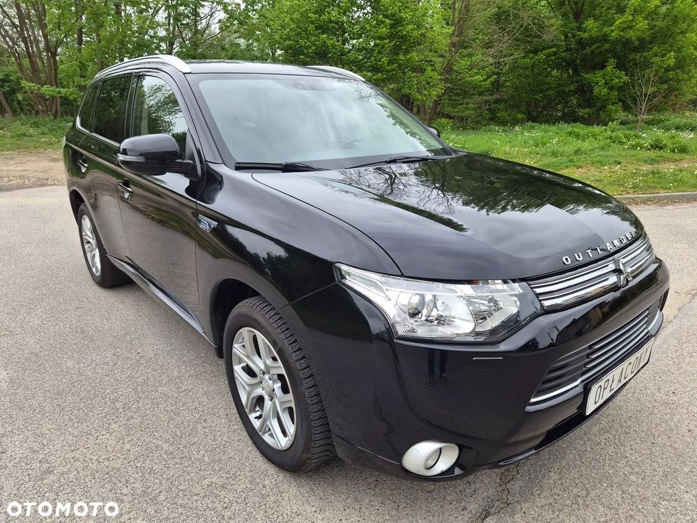 Mitsubishi Outlander - 14