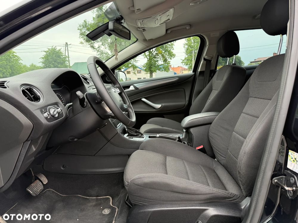Ford Mondeo - 21