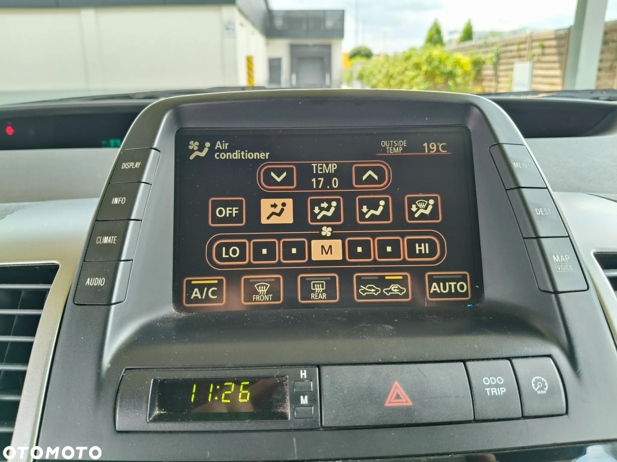 Toyota Prius 1.5 VVT-i Prestige - 19