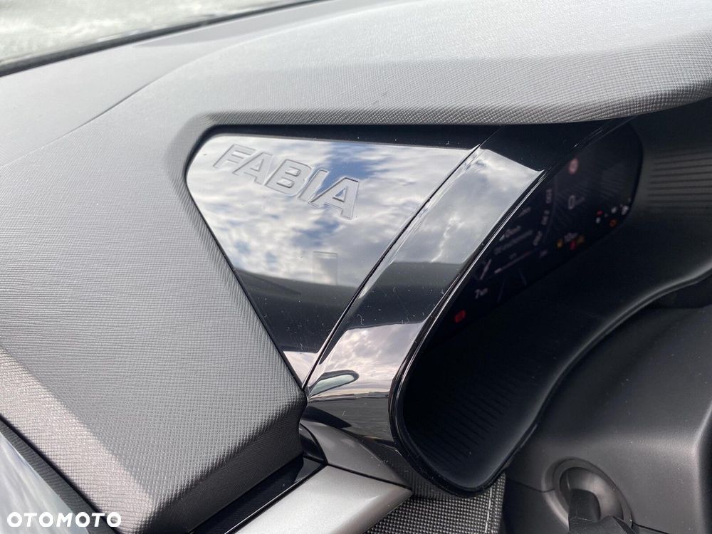 Skoda Fabia 1.0 TSI Edition 130 DSG - 32