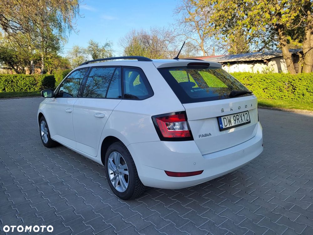 Skoda Fabia 1.0 TSI Active - 2