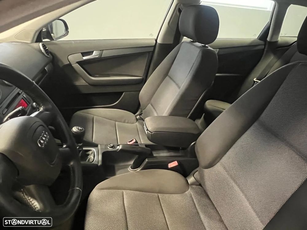 Audi A3 Sportback 2.0 TDI Attraction - 5