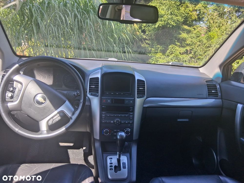 Chevrolet Captiva 2.0 d LT high - 9