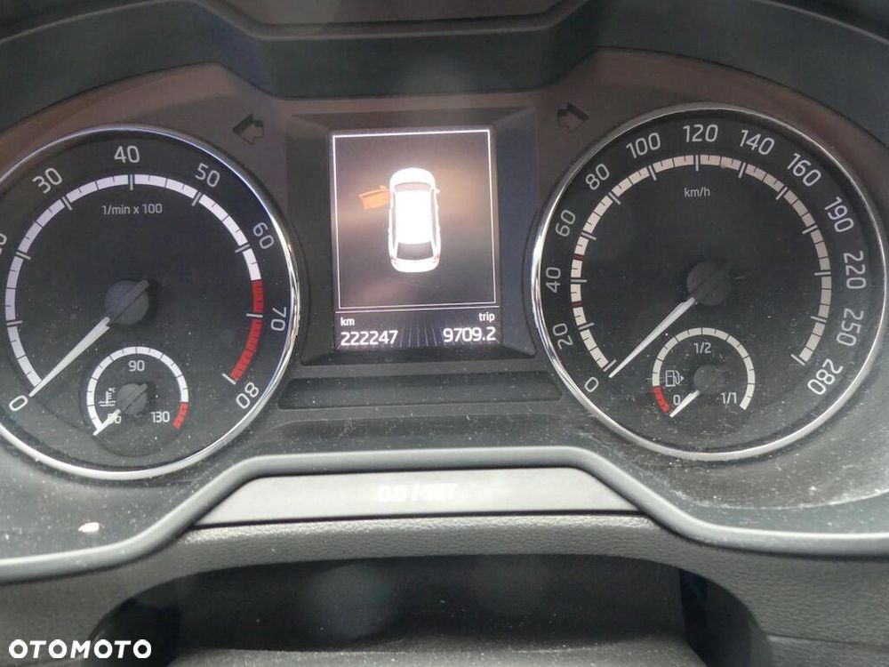Skoda Octavia 2.0 TSI RS 230 DSG - 7
