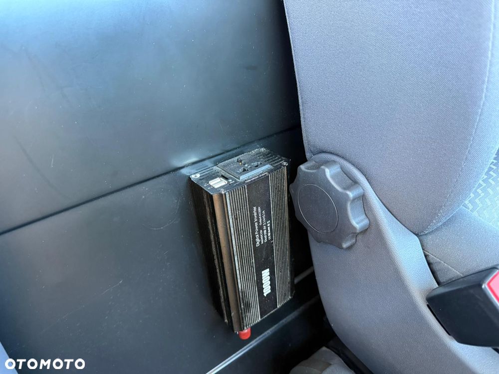 Volkswagen Transporter 7FD141/WF2/1T3 - 24