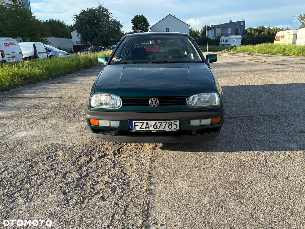 Volkswagen Golf - 12