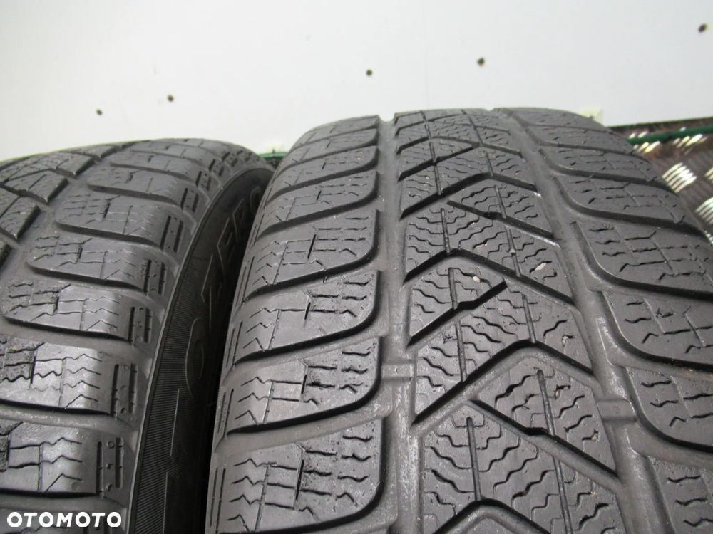 2x Pirelli Winter Sottozero 3 215/60/16 99H nr.1699 - 2