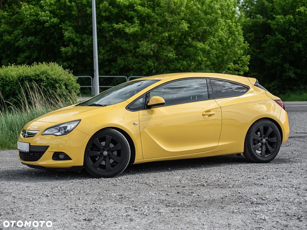 Opel Astra 1.6 T Cosmo - 7