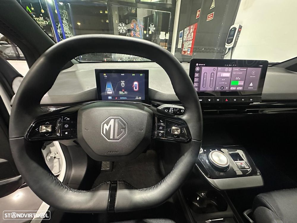 MG MG4 51 kWh Standard - 38