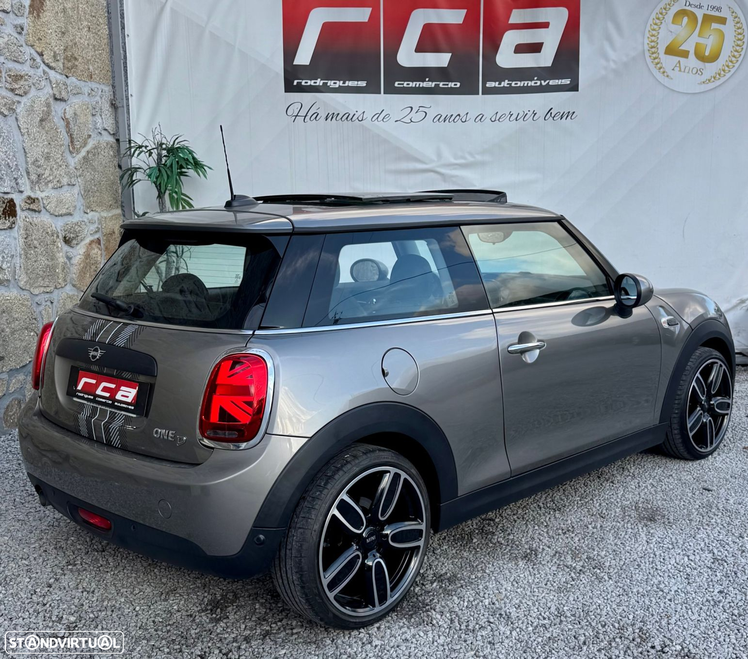 MINI 3 Portas - 51