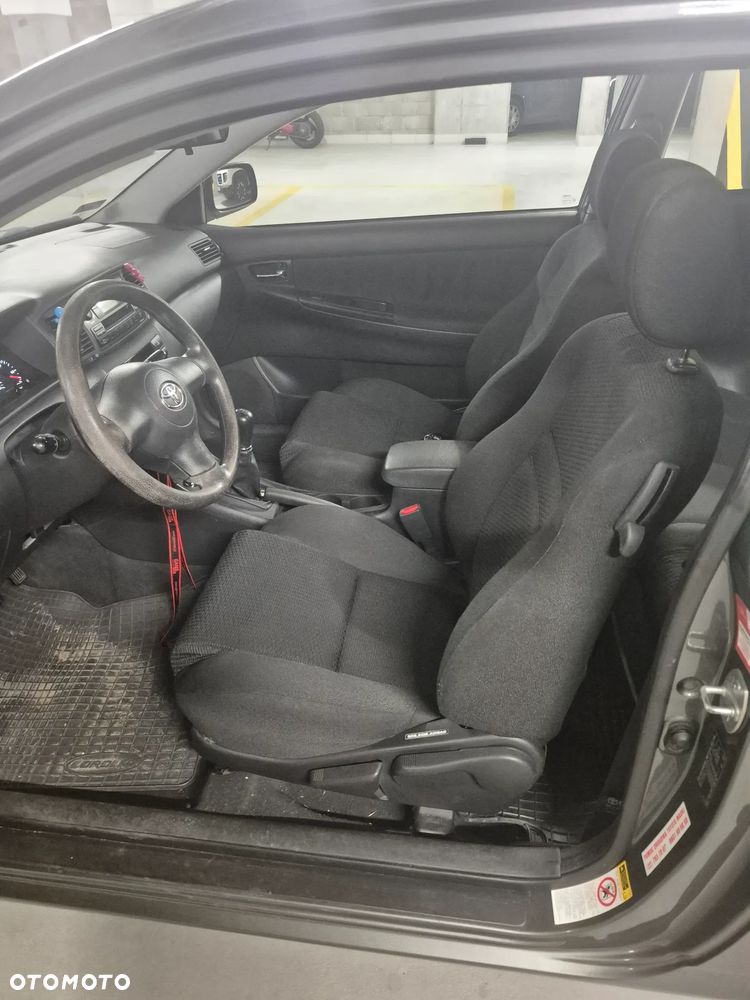 Toyota Corolla 1.4 D-4D Luna - 24