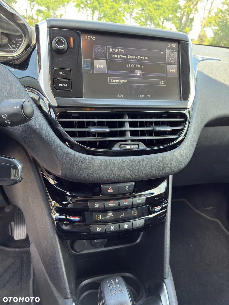 Peugeot 208 1.2 PureTech Active - 18