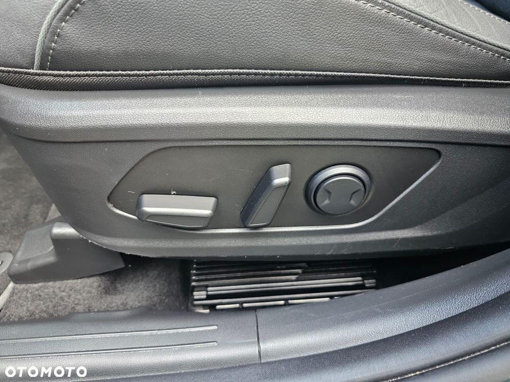Hyundai Tucson 1.6 T-GDi HEV 20th Anniversary 2WD - 28