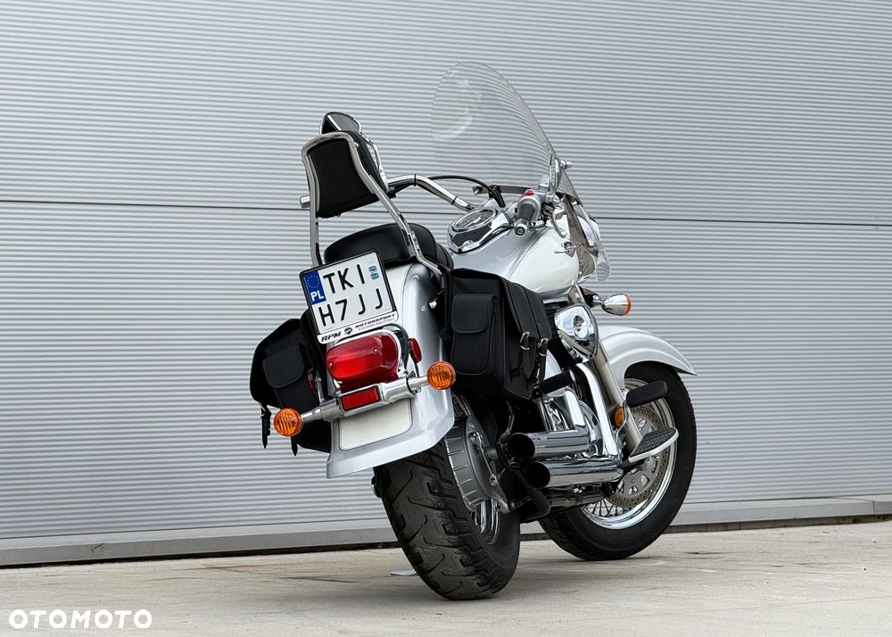 Suzuki VL 800 Volusia - Boulevard C50 - 5