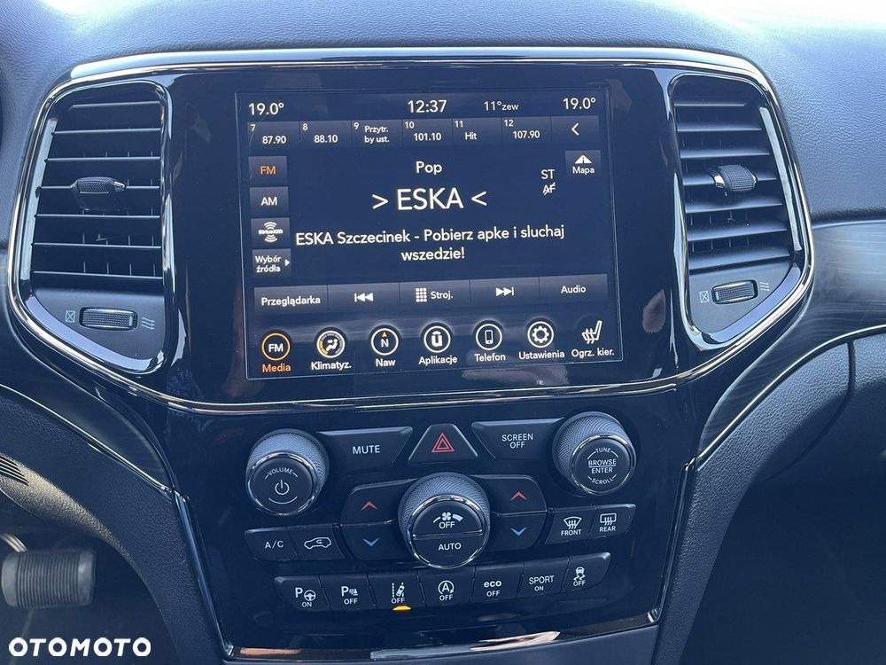 Jeep Grand Cherokee - 14