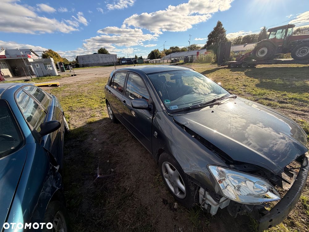 Toyota Corolla - 6
