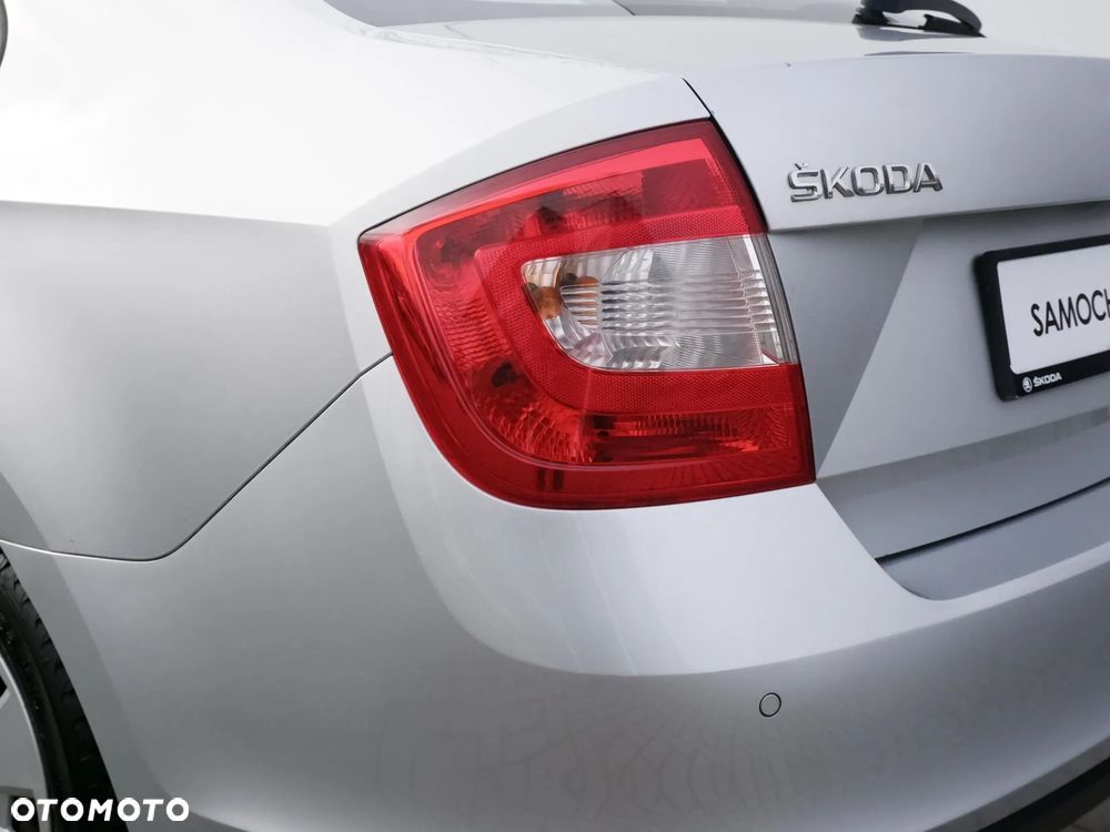 Skoda RAPID 1.2 TSI Ambition - 11