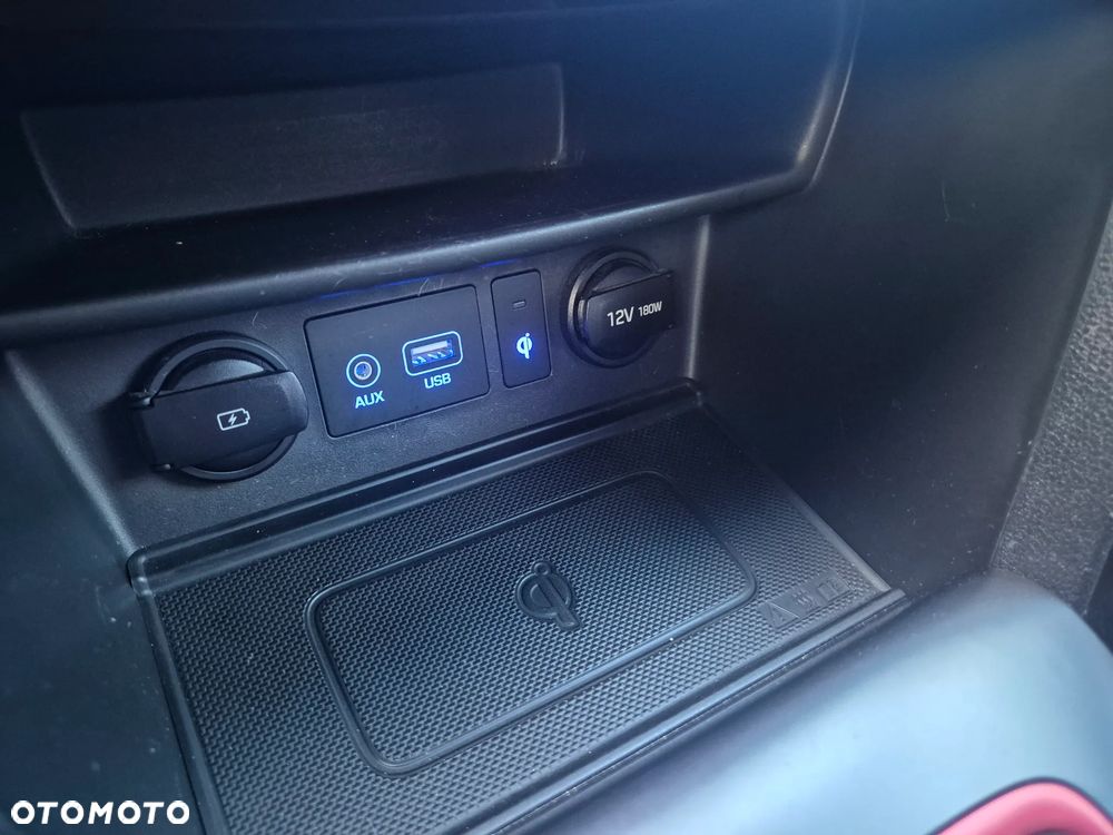 Hyundai Kona - 24