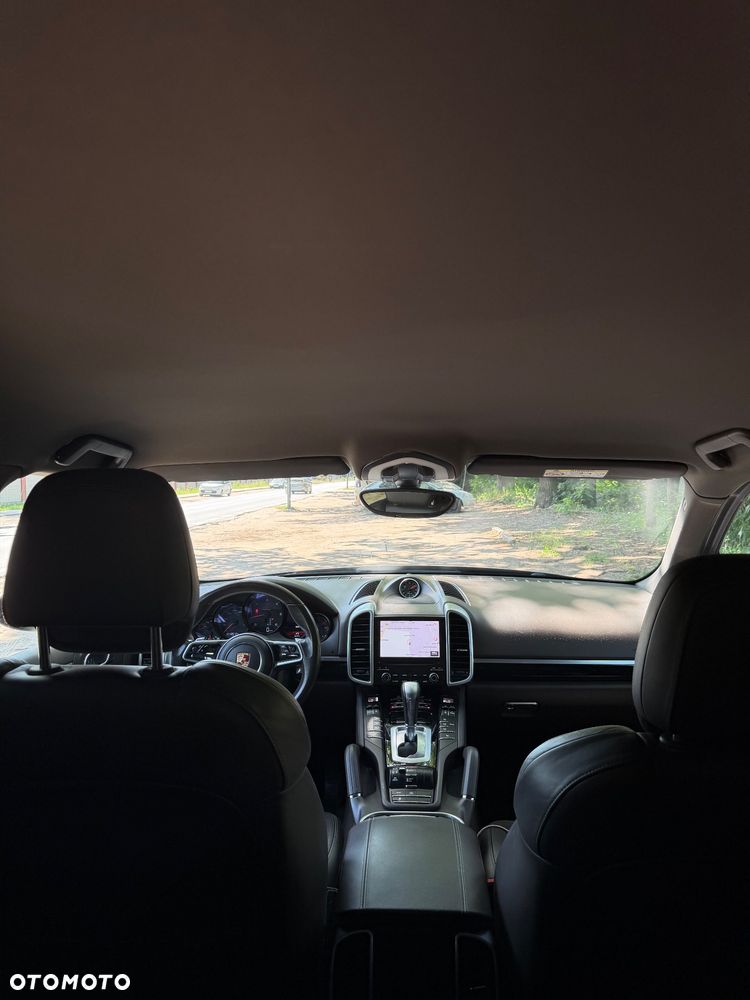 Porsche Cayenne Diesel Platinum Edition - 6