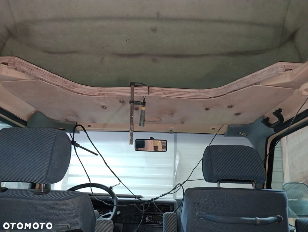 Volkswagen Transporter - 18
