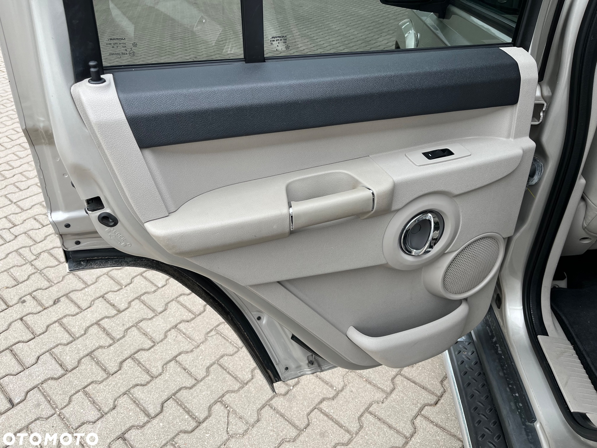 Jeep Commander 5.7 V8 HEMI Automatik Limited - 14