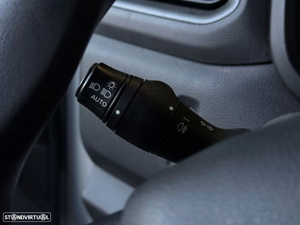 Renault 2.3 dci l2h2 3.5t ss - 17