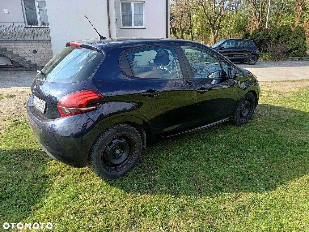 Peugeot 208 BlueHDi 100 Active - 4