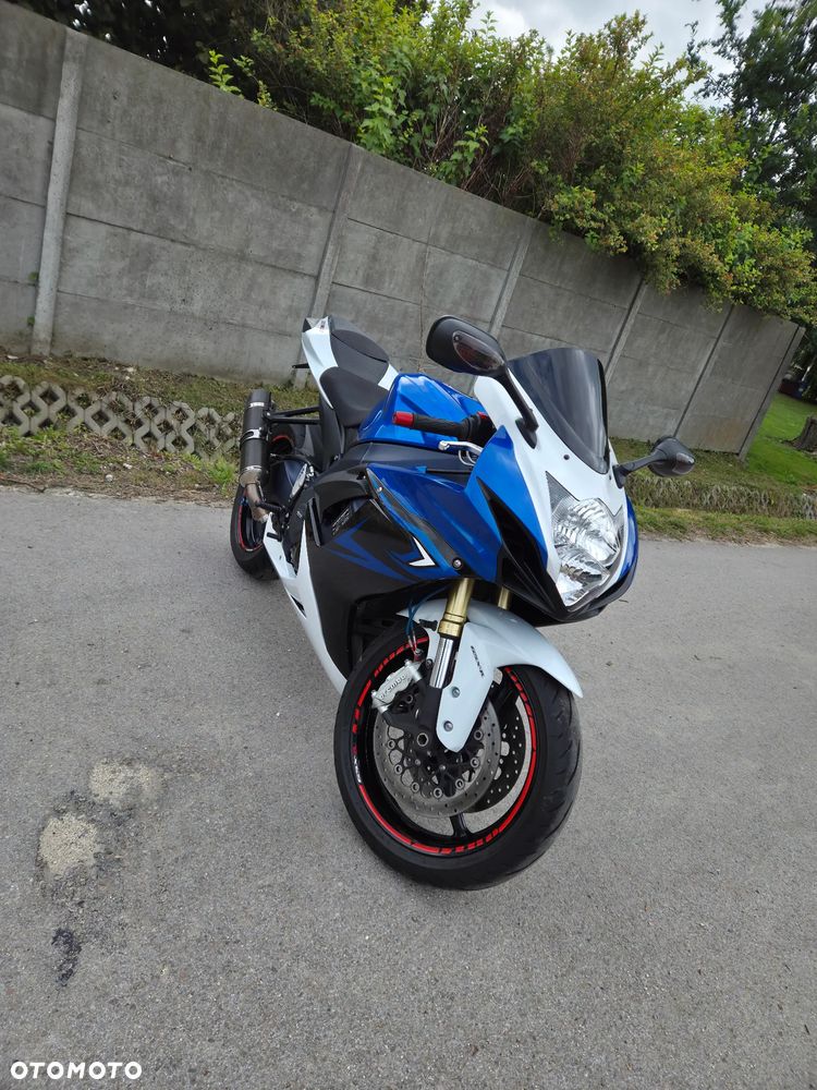 Suzuki GSX-R - 1