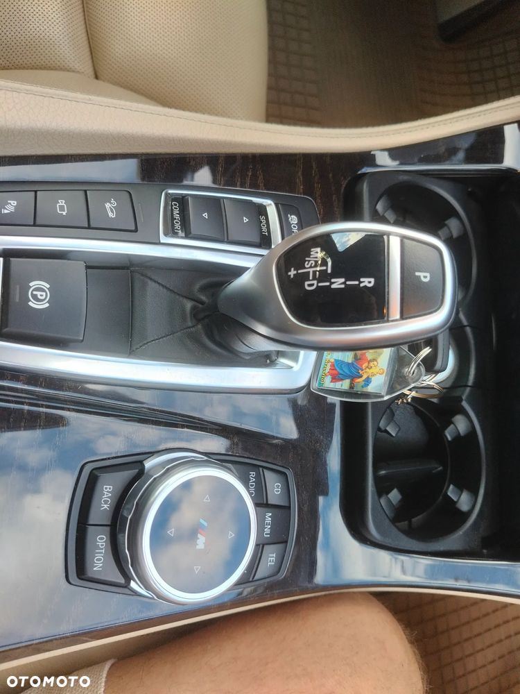 BMW Seria 5 535d xDrive - 13