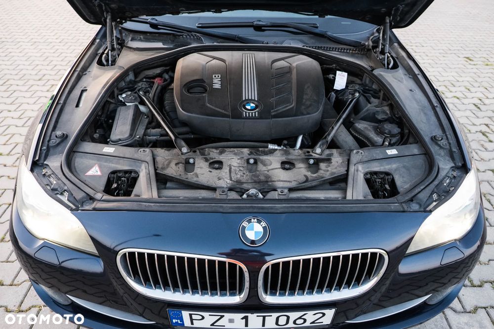BMW Seria 5 520d - 30