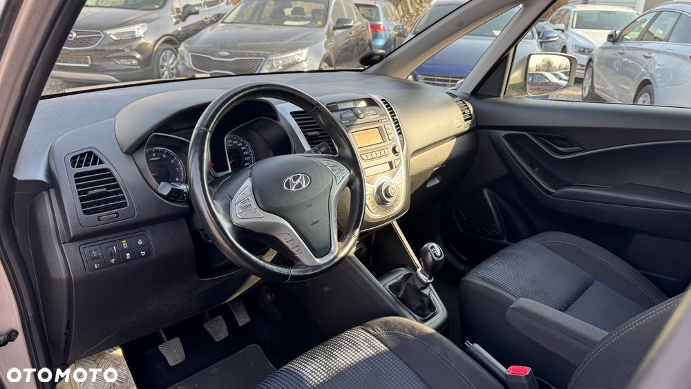 Hyundai ix20 1.4 blue Style - 32
