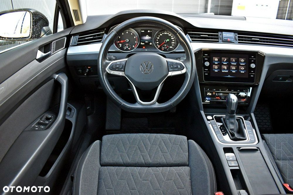 Volkswagen Passat - 14