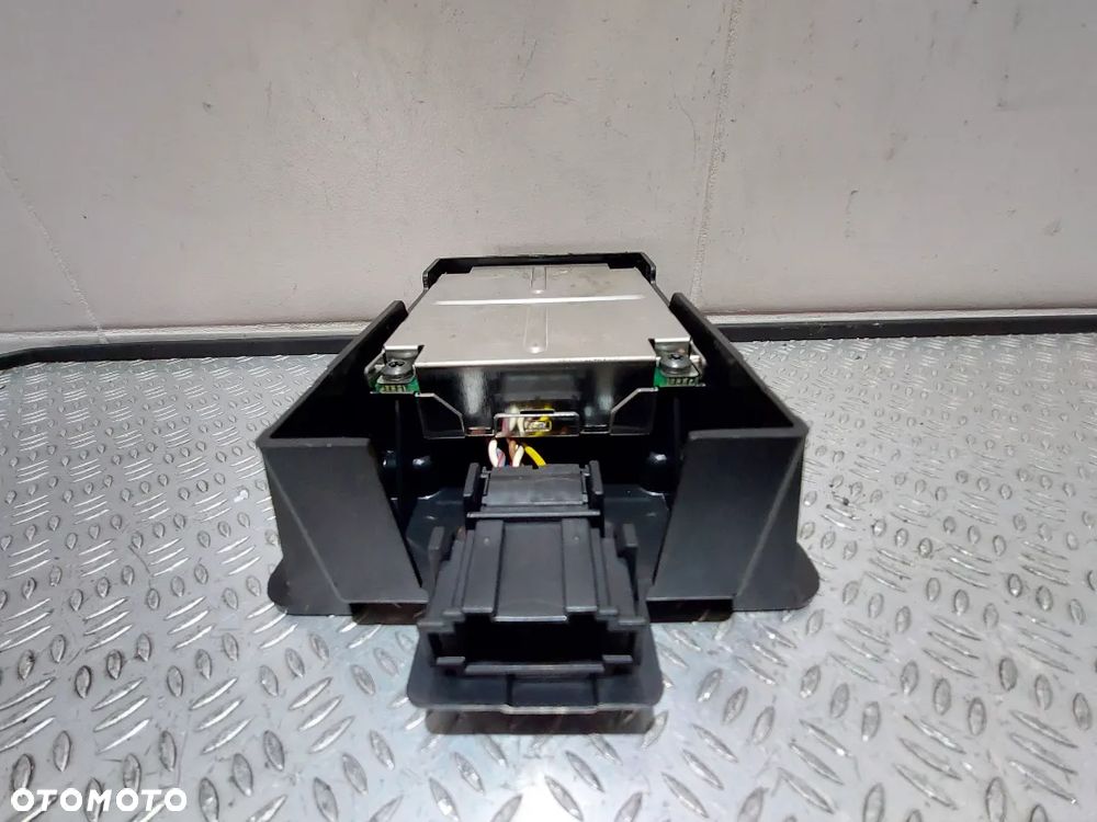 WZMACNIACZ BOSE AUDI A6 C6 NR 4F0035223B - 2