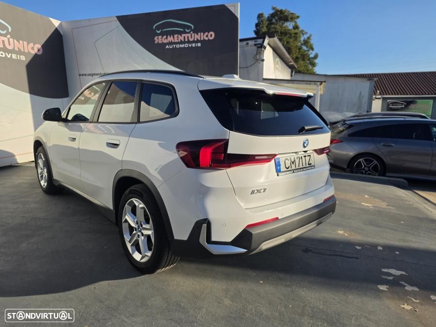 BMW iX1 xDrive30 - 16
